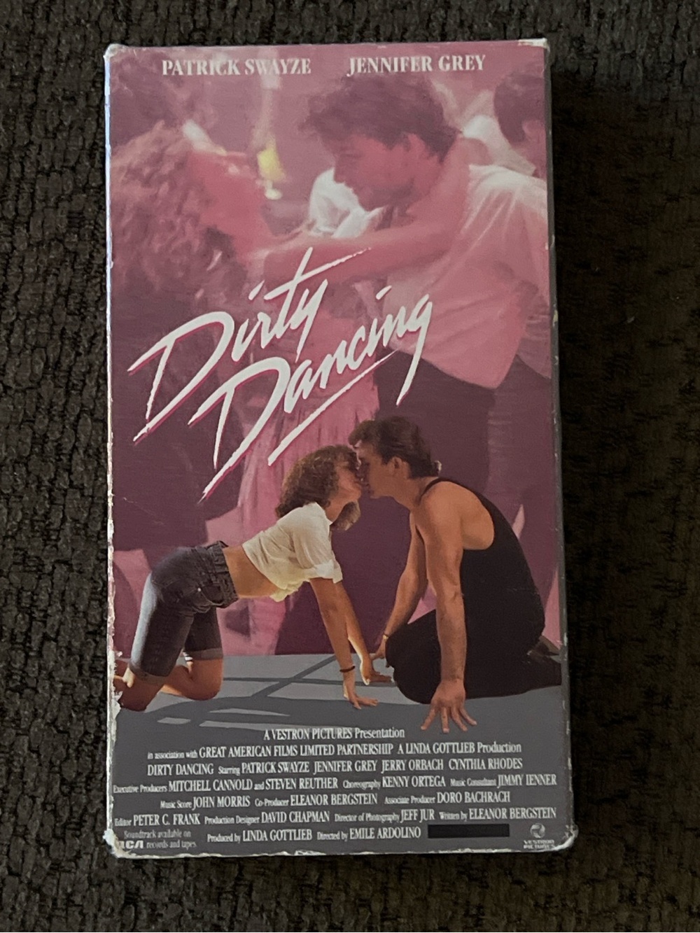 Dirty Dancing VHS Tape Patrick Swayze Jennifer Grey 1987 Romantic Drama
